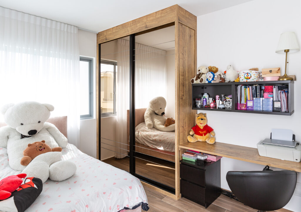 ארונות הזזה