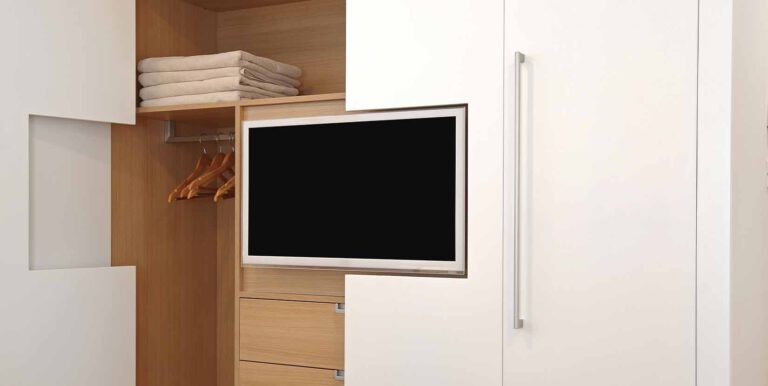 ארון משולב טלויזיה