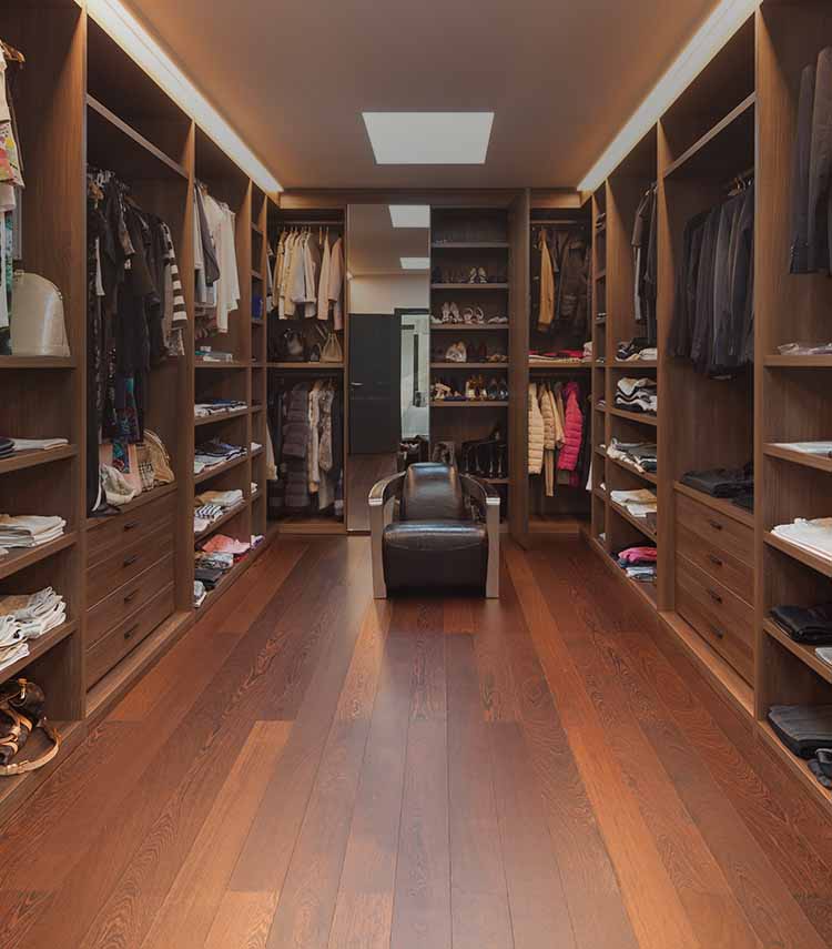 חדר ארונות בהתאמה אישית